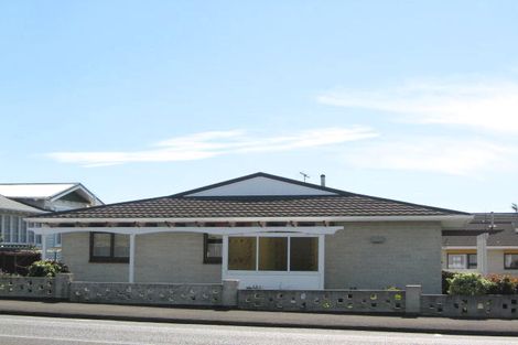 Photo of property in 1/152 Saint Aubyn, New Plymouth, 4310