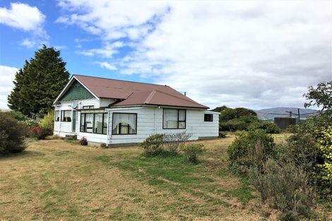 Photo of property in 83 Main Road, Clinton, 9534