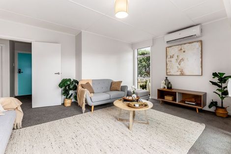 Photo of property in 4 Taupiri Crescent, Titahi Bay, Porirua, 5022