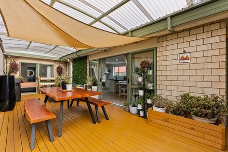 Photo of property in 4 Kumar Place, The Gardens, Auckland, 2105