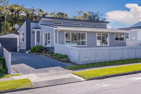 Photo of property in 183 Major Drive, Kelson, Lower Hutt, 5010