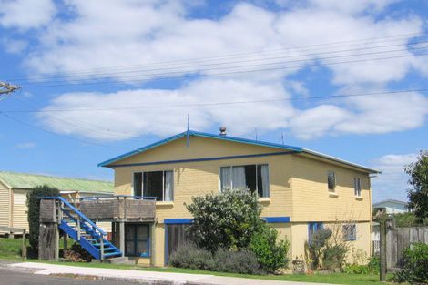 Photo of property in 19 Edinburgh Street, Waihi Beach, 3611