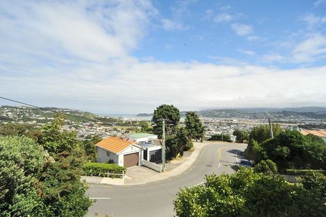 Photo of property in 25 Seatoun Heights Road, Miramar, Wellington, 6022