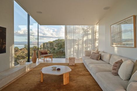 Photo of property in 6 Island Bay Road, Beach Haven, Auckland, 0626