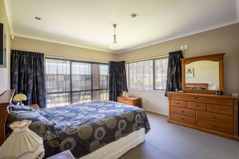 Photo of property in 59 Lismore Street, Merrilands, New Plymouth, 4312