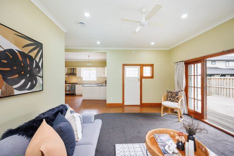 Photo of property in 4 Carlton Avenue, Palmerston North, 4414
