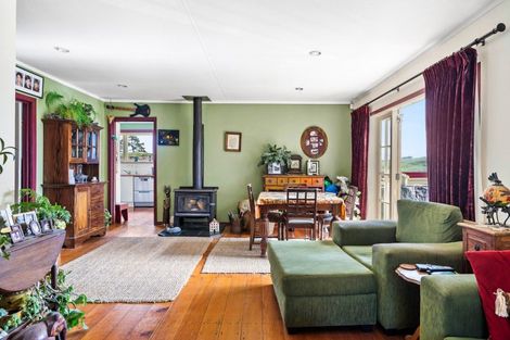 Photo of property in 51 Sterling Road, Paparoa, 0571