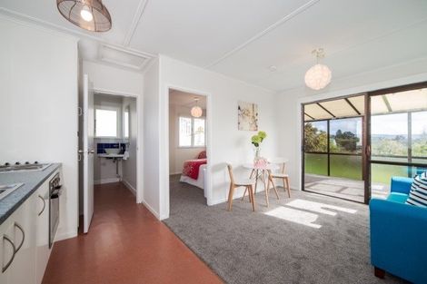 Photo of property in 115 Woodglen Road, Glen Eden, Auckland, 0602