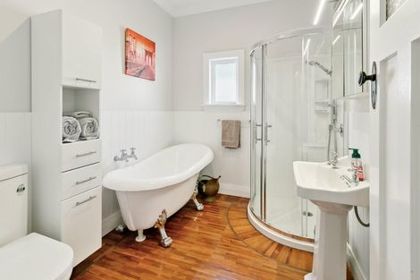 Photo of property in 55 The Parade, Island Bay, Wellington, 6023