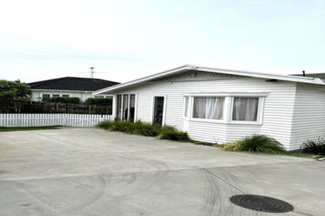 Photo of property in 24 Bayview Road, Hauraki, Auckland, 0622