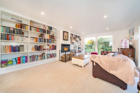 Photo of property in 27 Stephen Street, Trentham, Upper Hutt, 5018