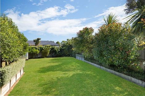 Photo of property in 37 Campion Place, Rolleston, 7614