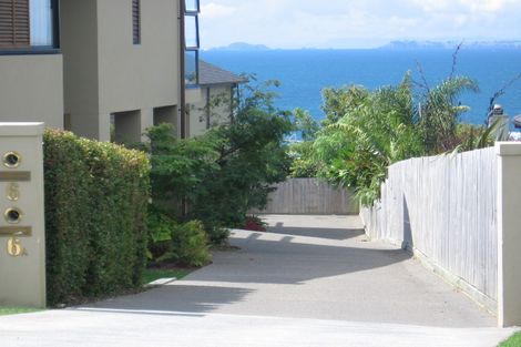 Photo of property in 6 Miri Road, Rothesay Bay, Auckland, 0630