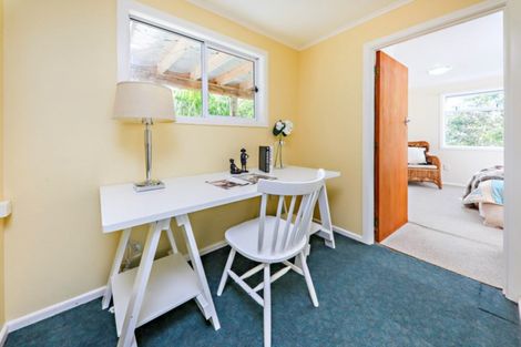 Photo of property in 42 Gordon Avenue, Milford, Auckland, 0620