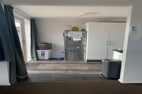 Photo of property in 28 Burgess Street, Green Island, Dunedin, 9018