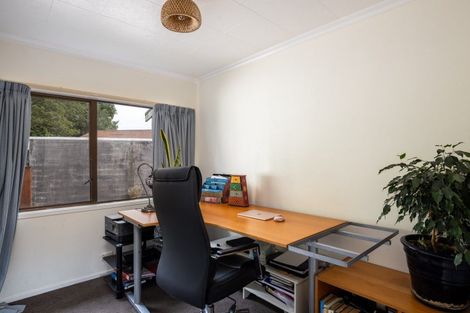 Photo of property in 17 Kipling Drive, Whalers Gate, New Plymouth, 4310