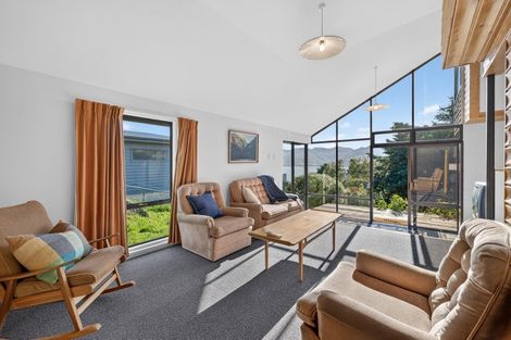 Photo of property in 38 Emerson Crescent, Diamond Harbour, 8971