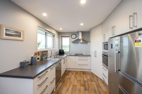 Photo of property in 372 Thorburn Road, Waikouaiti, 9472