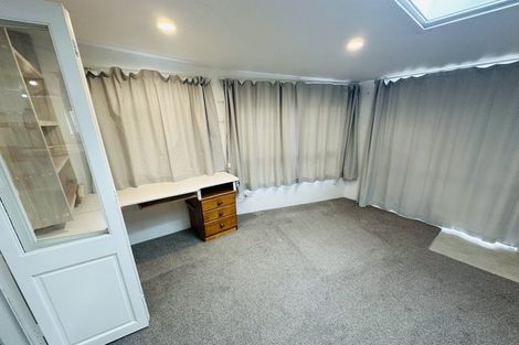 Photo of property in 4 Brian Crescent, Stanmore Bay, Whangaparaoa, 0932