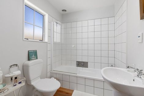 Photo of property in 86a Volga Street, Island Bay, Wellington, 6023