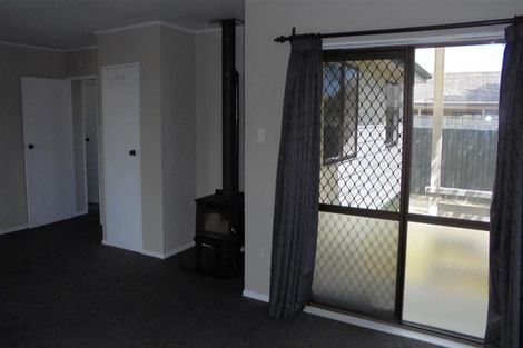 Photo of property in 18 Rimu Street, Levin, 5510
