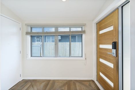 Photo of property in 129 Riverpark Crescent, Henderson, Auckland, 0610