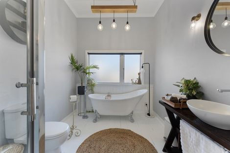 Photo of property in 32 Brookes Street, Inglewood, 4330