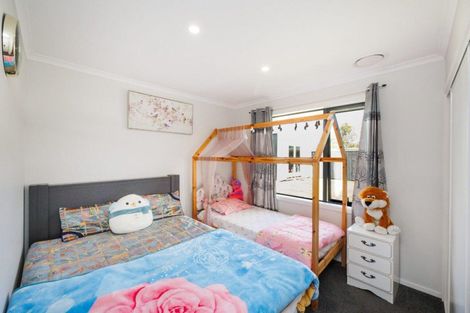 Photo of property in 8 Henty Lane, Marton, 4710