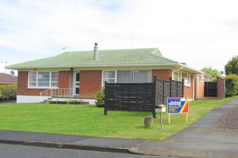 Photo of property in 1/15 Tatariki Street, Rosehill, Papakura, 2113