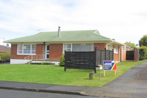 Photo of property in 1/15 Tatariki Street, Rosehill, Papakura, 2113