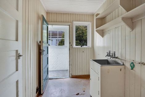 Photo of property in 6 Mill Road, New Plymouth, 4310