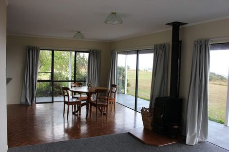 Photo of property in 986 Tinopai Road, Tinopai, Matakohe, 0593