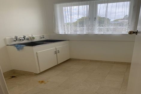 Photo of property in 98 Oakdale Road, Mount Roskill, Auckland, 1041