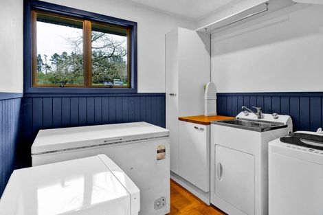 Photo of property in 8 Clearview Road, Lepperton, New Plymouth, 4373