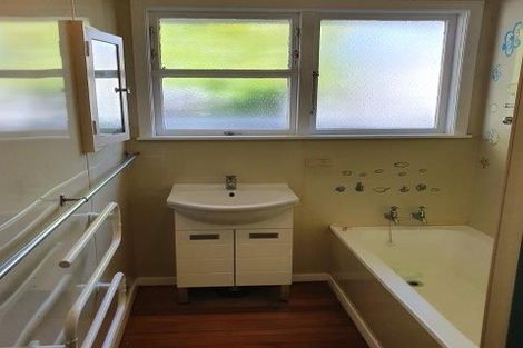 Photo of property in 158 Stokes Valley Road, Stokes Valley, Lower Hutt, 5019