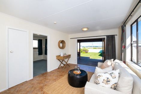 Photo of property in 71 The Esplanade, Westshore, Napier, 4110