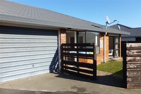 Photo of property in 98a Picton Avenue, Riccarton, Christchurch, 8011