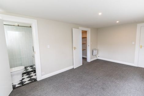 Photo of property in 2/139 Wadestown Road, Wadestown, Wellington, 6012