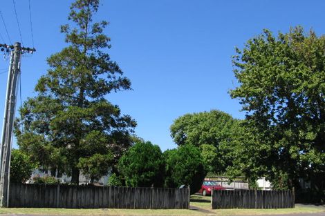 Photo of property in 1/48 Shakespeare Road, Milford, Auckland, 0620