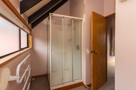 Photo of property in 15 Nehru Place, Cashmere, Christchurch, 8022