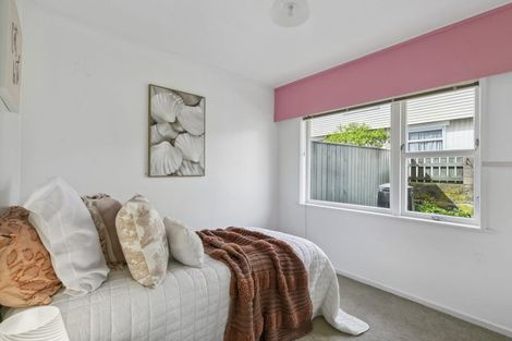 Photo of property in 1a Witham Street, Island Bay, Wellington, 6023
