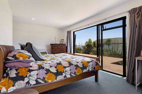 Photo of property in 17c Eagles Way, Cable Bay, 0420