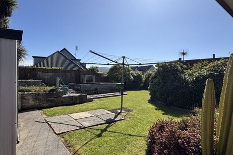 Photo of property in 19 Walton Park Avenue, Fairfield, Dunedin, 9018