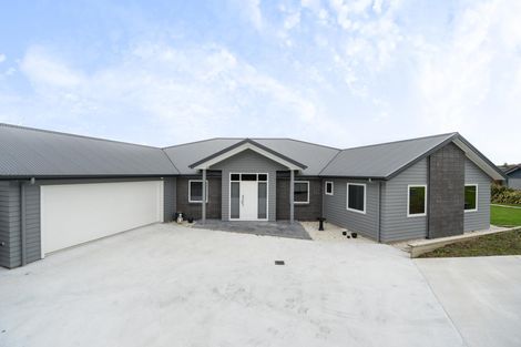 Photo of property in 27 Holmwood Park Drive, Morrinsville, 3300