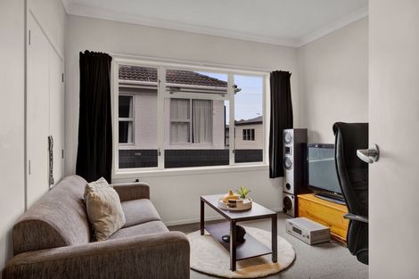 Photo of property in 247 Coronation Avenue, Welbourn, New Plymouth, 4310