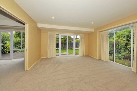 Photo of property in 20 Highfield Place, Avonhead, Christchurch, 8042