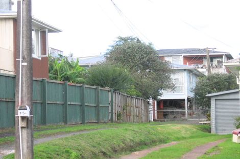 Photo of property in 15a Lavelle Road, Henderson, Auckland, 0612