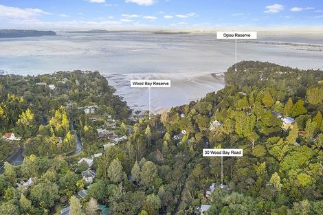 Photo of property in 30 Wood Bay Road, Titirangi, Auckland, 0604