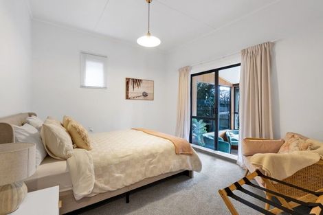 Photo of property in 42 Gaine Street, New Plymouth, 4310