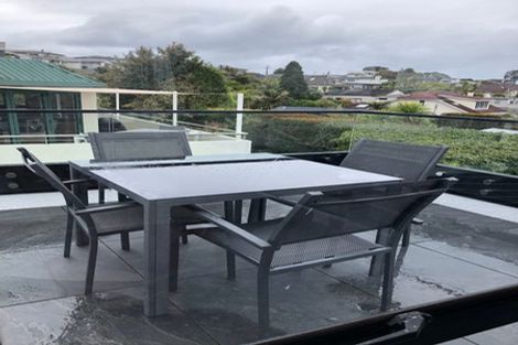 Photo of property in 2/173 East Coast Road, Castor Bay, Auckland, 0620